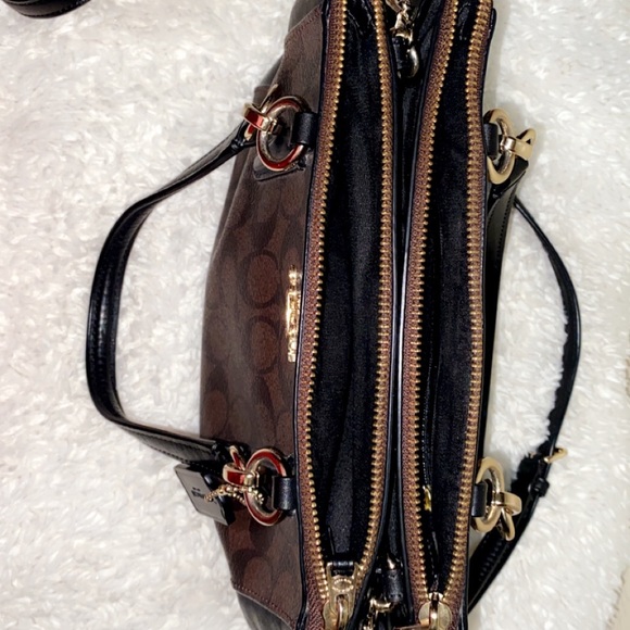 SOLD - Picture 3 of 8